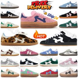 Gratis verzending Casual schoenen voor mannen Dames Designer Platform Sneakers Zwart Wit Gum Pink Roze Red Green Suede Blue Silver Heren Dames Outdoor Sports Trainers