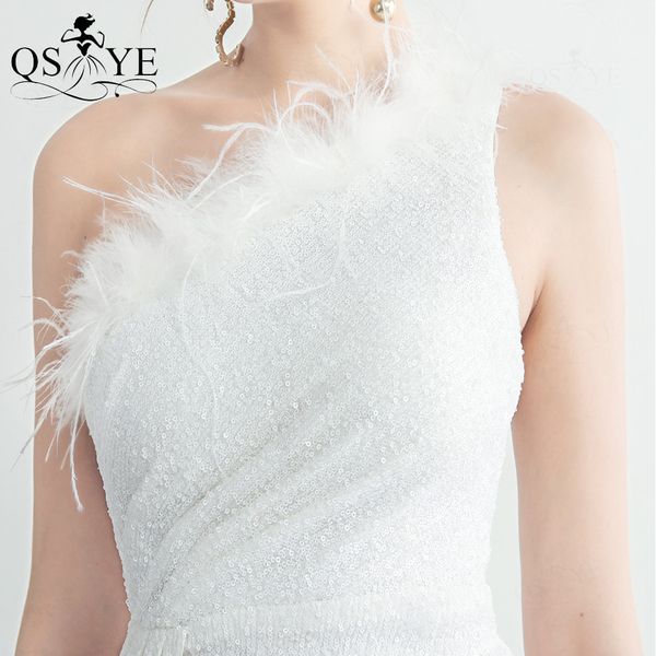 Ostrich Vestidos de novia blancos de un hombro Estecadura Ruchada Open Split Furs Furs Furs Plain Bride Beach Matrimonio de matrimonio de boda