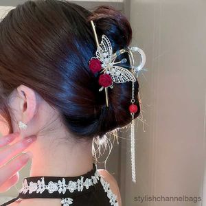 Andere 2023 Fashion Red Rose Butterfly Women Hair Claw Clips Tassel Rhinestone Hairspin Shark Crab Clip Shark Crystal Hair