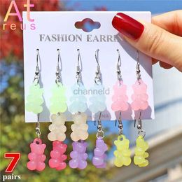 Otros 5/7Pirs/Set Color fluorescente ACRYLIC GUMME Bear Drop Pends para mujeres Pearl Pearl Studs Zirconia Cartoon Animales de animales Earring 240419