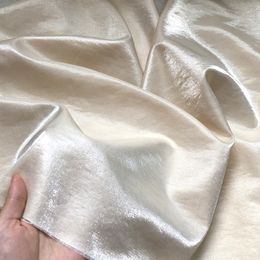 Andere kunstnijverheid Dikke glinsterende linnen stof Perfect voor avondjurken Zijde met een natuurlijke metallic glans Verkocht per meter 230412