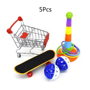Andere vogelbenodigdheden 5PCSSet Parrot Training Toys Mini Shopping Cart Rings Skateboard Stand Perch Chewing Toy Cockatiel Pet 230130