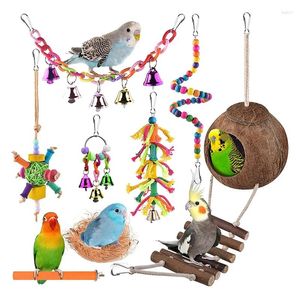 Andere vogelbenodigdheden 8 Pack Parrot Toys Hangende houten kokosvogels huis met ladderstandaard kauwen kauwkooi speelgoed accessoires