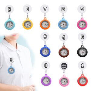 Autre Numéro 10 Clip Pocket Watchs Nurse Watch Watch Brooch FOB On Retractable for Nurses Drop Livrot OT6BZ