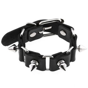 Autres bracelets Bracelets goth noir pour femmes punk boho emo spike rivets pu cuir charme bracelet coiffe