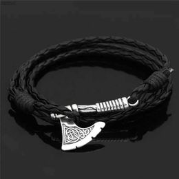 Autres bracelets Mens Viking Celtic Wolf Raven Axe Bracelet Odin Symbole Scandinavian Rune Charm Coutide Corche en cuir mâle Amulet nordique bijouryl240415