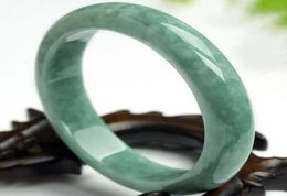 Autres bracelets Natural Chinese Green Jade bracelet bracelet 5464 mm bijoux de charme à la main lamelle féminine à la main Girl Luck Amulet2554364