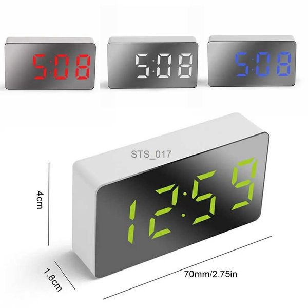 Autres horloges Accessoires Horloges de bureau électroniques lumineuses simples Horloge de réveil USB Minuterie intelligente Mini carré Petit réveil Dessin animé numérique PratiqueL2403