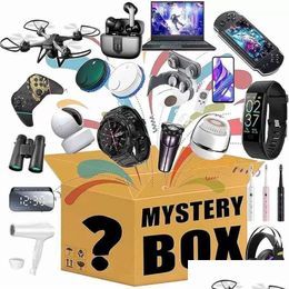 Otros accesorios de computadora 2022 Lucky Gift Mystery Box Electrónica Regalos sorpresa de cumpleaños para anuncios como drones Relojes inteligentes Bluet Dhuu9