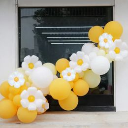 Autres autocollants décoratifs 60pcs crème jaune marguerite ballons guirlande bébé douche décorations de fête enfants anniversaire mignon feuille 230110