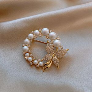 Other Design Fashion Jewelry Exquisite Copper Inlaid Zircon Butterfly Imitation Pearl Brooch Elegant Women's Anti-glare Broocher