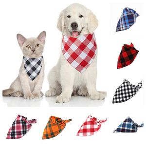 Autres fournitures pour chiens 12 couleurs Pet Saliva Serviette Classique Plaid Triangles Écharpe Collier Foulard Lavable Chat Bavoir Bandana Accessoires Dr Dhcbl