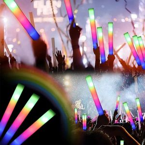 Autres fournitures de fête d'événement 12/15/30 / 60pcs RVB LED Glow Bulk Coloré LED Glow Sticks Mousse Stick Cheer Tube Dark Light Anniversaire Fournitures de fête de mariage 230926