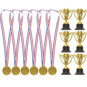 Andere evenementenfeestjes 12 PCS Trophy Award Medals Plastic Gold Cups Kleine mini -beloningsprijzen 230818
