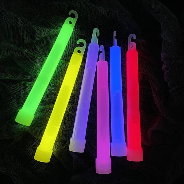 Otros suministros para fiestas de eventos 1 unid 6 pulgadas Glow Stick Luz química Grado industrial Sticks Colorful Club Camping Luces de Navidad 231101