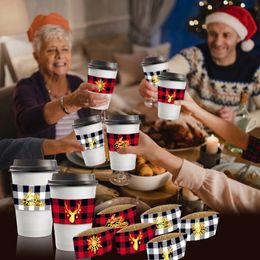Autres fournitures de fête d'événement 24pcs Noël Plaid Impression Thé au lait Jetable Kraft Porte-gobelets à café Cafés à emporter Bouteille d'eau Party Decor 231013