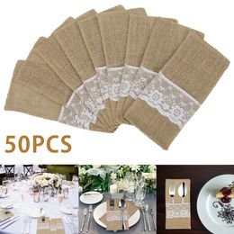 Autres fournitures de fête d'événement 50 pcs toile de jute dentelle pochette à couverts vaisselle de mariage fournitures de fête support sac toile de jute rustique Jute décoration de table accessoires 230630