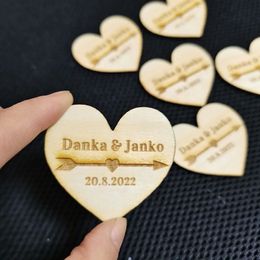 Andere evenementen Feestartikelen 50 stuks Gepersonaliseerde gegraveerde trouwnaam en -datum Liefdeshart Houten Huwelijkscadeau Tafeldecoratie Gunsten Snoep Tags 231202