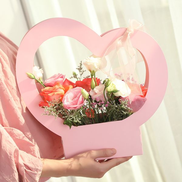 Autres fournitures de fête d'événement 5pcs amour panier de fleurs en forme de coeur creux boîte-cadeau de la Saint-Valentin boîte d'emballage cadeau boîte de décoration de mariage de fête douce 230321