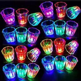 Overige Evenement Feestartikelen 6 12 24Pcs LED Gloeiende Glazen Cup Light Up S Flash Drinken Voor Glow In The Dark 230808