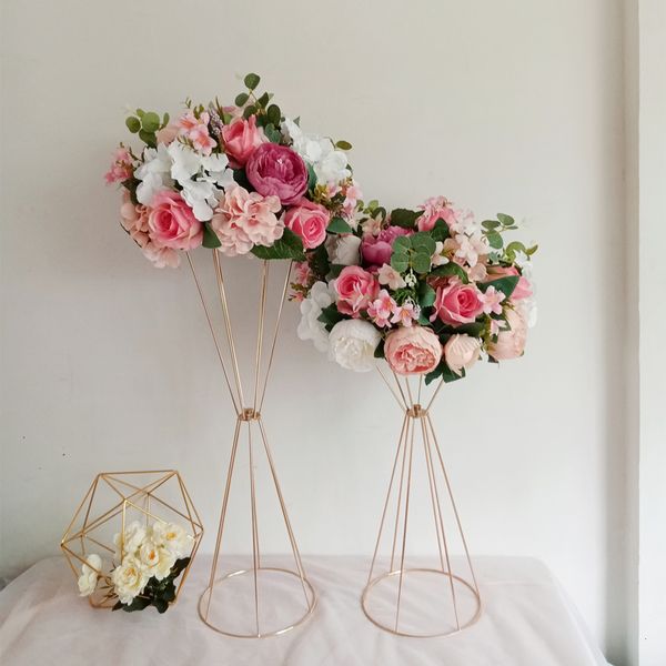 Autres fournitures de fête d'événement 70cm 50cm Vases à fleurs Gold White Stands Metal Road Lead Wedding Centerpiece Fleurs Rack pour la décoration 230826