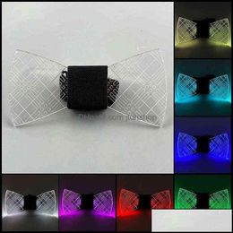 Andere evenementenfeestjes Colorf LED Acryl Bow Tie verandering 7 verlichtingskleuren mannen flitsen lichte partij lichtgevend 211216 drop de dh8wk