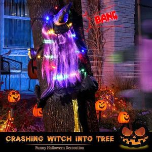 Autres fournitures de fête d'événement Crashing Witch Into Tree Décoration d'Halloween LED Sorcière lumineuse Glowing Sorcières Sorcière Poupée Porte Porche Arbre Pendentif Accessoires Mur Q231010