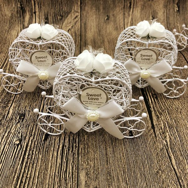 Autres Fournitures De Fête D'événement Fournitures De Mariage Créatives Boîtes De Bonbons Sweet Love Party Favors Boîte D'emballage En Gros pour Mariage Souvenir Année Décoration 230321