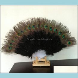 Andere evenementenfeestjes Feestelijke home Garden Peacock Fan Plastic Staves Feather voor kostuumdans Decoratieve handheld vouwen Mti-color