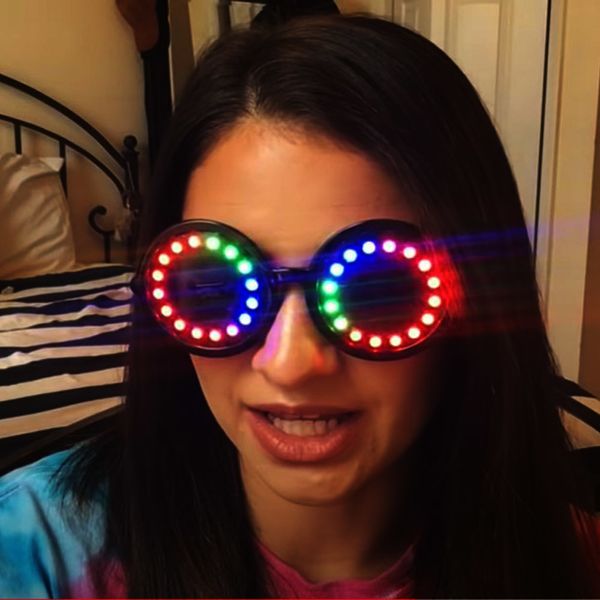 Otros suministros para fiestas de eventos Gafas LED a todo color Gafas láser de píxeles con almohadillas Intenso multicolor 350 Modos Rave EDM 230712