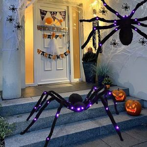 Andere evenementenfeestjes Salloween Decoratie Haunted rekwisieten Zwart enge gigantische simulatie Spider met paarse LED -licht binnenshuis buitenspookt achtervolgde decoratie 230812