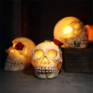 Autres fournitures de fête d'événement Halloween Glowing Skull Lights Résine Squelette Head Statue avec Rose Halloween Horror Party Home Bar Décorations Gothic LED Lampe 220901