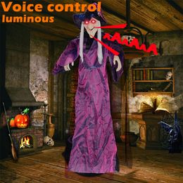 Andere evenementenfeestjes Salloween Horror Gloeiende heksenpoppen Hangende spook hanger Voice Inductie Controle Prop Led Eyes for Bar Home Garden Scary Decor 230814