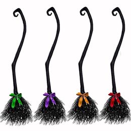 Andere evenementenfeestjes Salloween Witch bezem met kleurrijke lintkinderen vliegen Broomstick Props Masquerade Accessories Halloween Decor 230823
