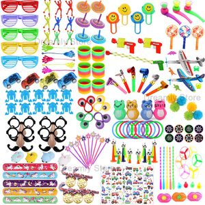 Autres fournitures de fête d'événement Enfants Party Favors Jouets Enfants Assortiment Giveaway Pinata Filler Jouets en vrac Garçons Filles Boîtes au trésor Cadeaux de fête d'anniversaire 230704