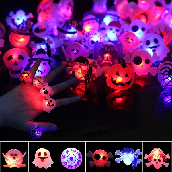 D'autres fournitures d'événement Fournitures LED Light Halloween Ring Bulling Pumpkin Ghost Skull Anneaux Kids Gift Decoration For Home Horror Accesstes 230817