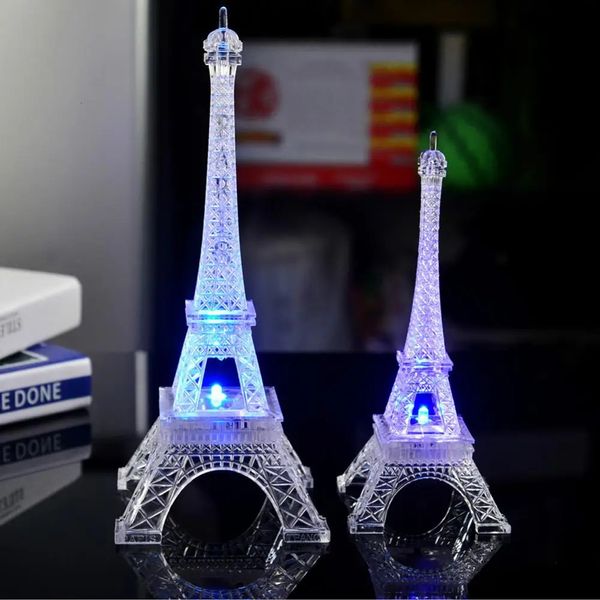Otro evento Suministros para fiestas Mini Torre Eiffel LED Cambio de color Luz nocturna Figuras de París Miniaturas Lámpara de dormitorio para el hogar Decoración de la habitación Estatua Acrílico 231030