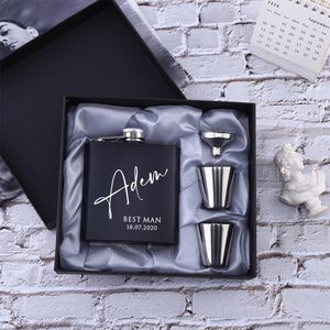 Autres fournitures de fête d'événement personnalisé Hip Flask Set cadeau d'anniversaire personnalisé 6 oz en acier inoxydable flacon faveurs de mariage homme marié cadeau Groomsman cadeau 230715