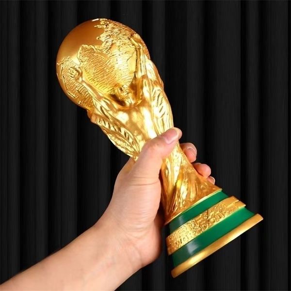 Autres fournitures de fête d'événement Trophée de football du monde du Qatar Trophées de mascotte de la coupe de football d'or Champion Award Souvenir pour la collection Cadeau Décoration de la maison 220908