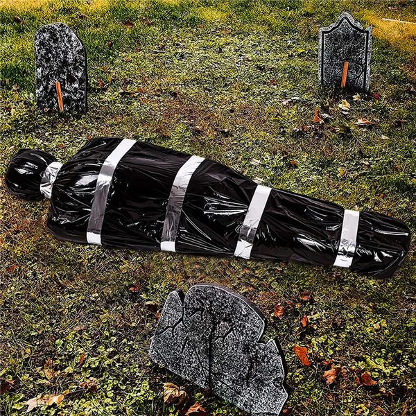 Autres fournitures de fête d'événement effrayant faux cadavre dans un sac accessoires de victime morte accessoires de décoration de fête d'Halloween accessoires de décoration de maison hantée intérieure extérieure effrayante 230906