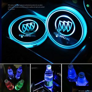 Otros accesorios exteriores 2 piezas de luces LED para portavasos de coche para Buick 7 colores que cambian la estera de carga USB almohadilla luminiscente interior Atm Dhgeq