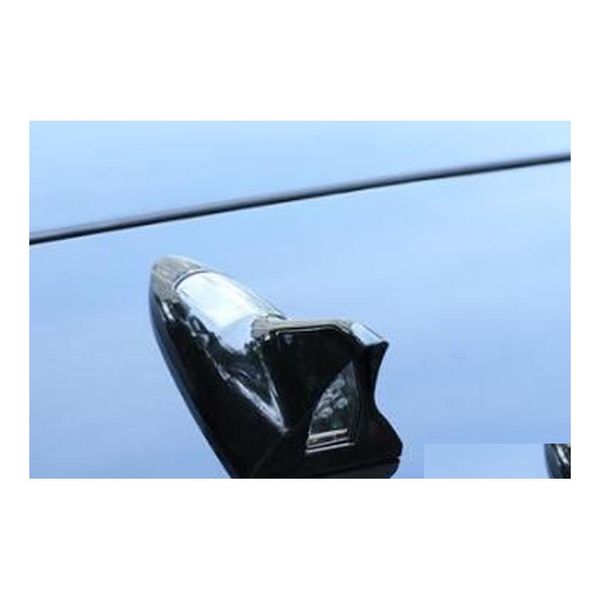 Autres accessoires extérieurs Aileron de requin de voiture Lampe flash solaire Antenne Changement de radio Lumières décoratives Avertissement arrière Aile de toit arrière Led Drop Dhtwy