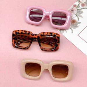 Otros accesorios de moda 2023 Gafas de sol para niños Único Encantador UV400 Diseñador de marca de moda Niños Niñas Nuevo Cuadrado Color Caramelo Gafas J230422