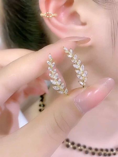 Autres accessoires de mode Conception de niche de mode avancée sens boucles d'oreilles d'oreille de blé super étincelantes boucles d'oreilles en diamant exquises et luxueuses et bijoux d'oreille étrangers