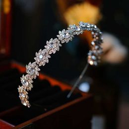 Altri accessori di moda Coreano Stunning Crystal Brides Fasce per capelli Mini Tiara da sposa Copricapo Copricapo da sera Regalo per ragazze J230525