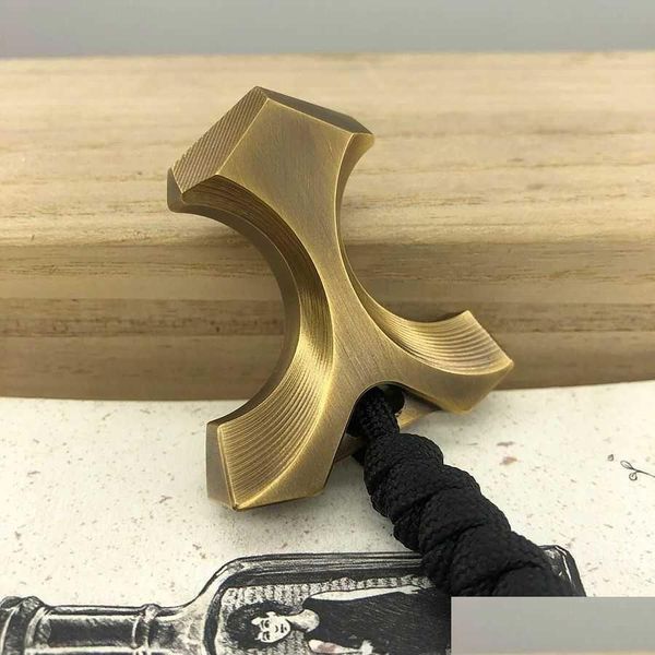 Otros accesorios de moda La cruz legal se refiere a Brass Tiger Self Edc Defense Broken Window Escape Al aire libre Portátil Pure Copper Hangi Dh91G