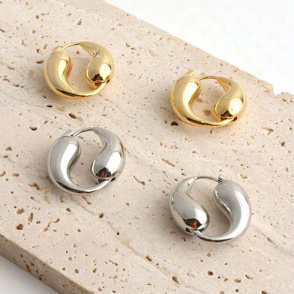 Otros accesorios de moda Pendientes de dos pares Diseñador para mujeres Aro de cobre Stud Forma geométrica Moda Color dorado Mujeres Fiesta Bodas Joyería R0VY