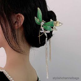 Andere mode Hollow Out Hair Claw Dragonfly Butterfly Metal Rhinestone Tassel Hairspeld Dames Girl Vintage Hair Clip Hair