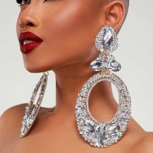 Andere mode -ronde kristal overdreven oorbellen temperament voor vrouwen holle oversized strass hangende oorbellen bruiloft sieraden 240419