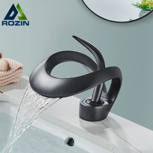 Overige kranen Doucheaccessoires Rozin Luxury Black Wastafelkraan Grijs Badkamer Waterval Mengkraan Messing Badrandmontage Moderne stijl Koudwaterkraan Kraan 231204